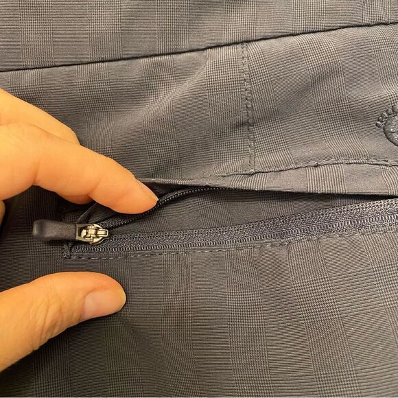 Hang Ten Hybrid Stretch lightweight everyday stretch navy blue shorts 12” - 36 - Picture 5 of 10